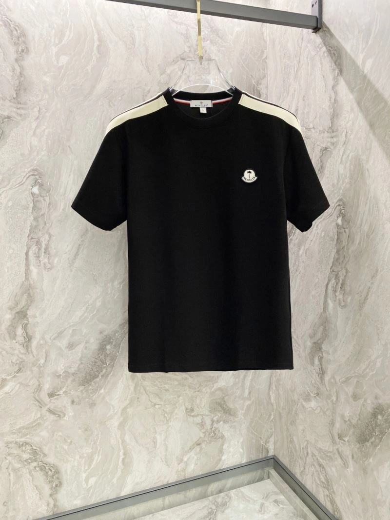 Moncler T-Shirts Durable 140075