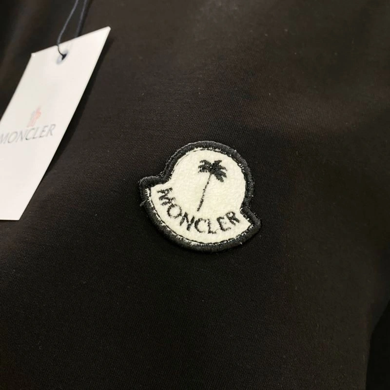 Moncler T-Shirts Durable 140075