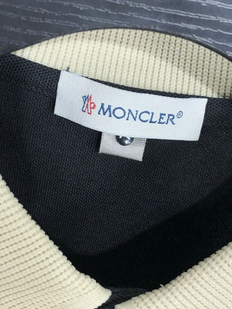 Elegant Moncler T-Shirts 140079