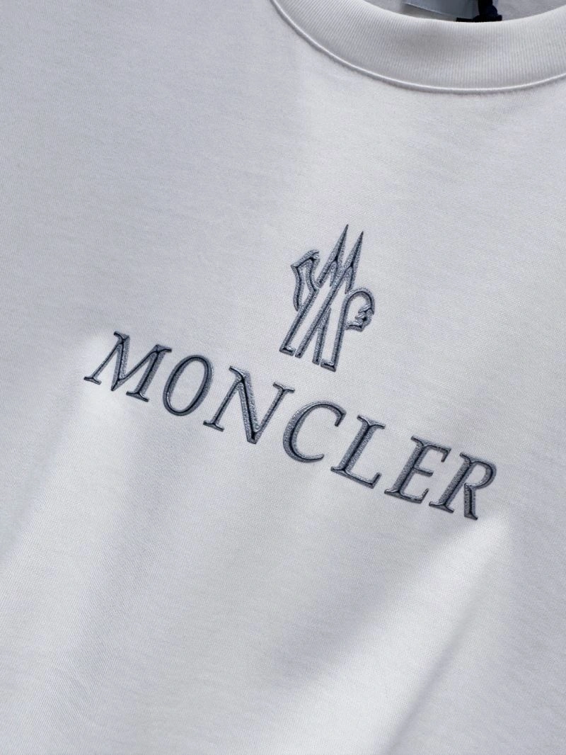 Moncler T-Shirts Timeless 140070