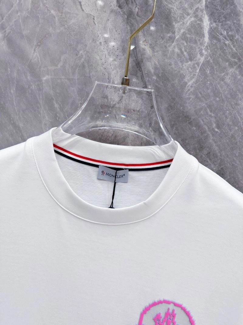 Snug Moncler T-Shirts 140066