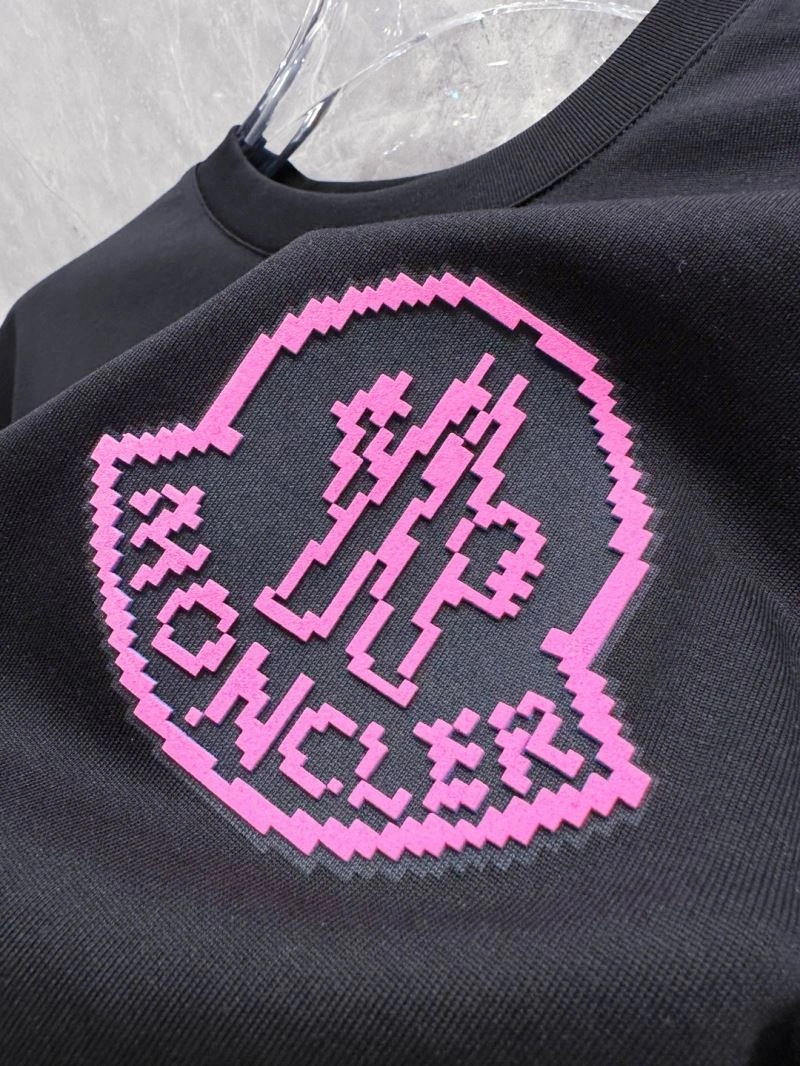 Sustainable Moncler T-Shirts 140087