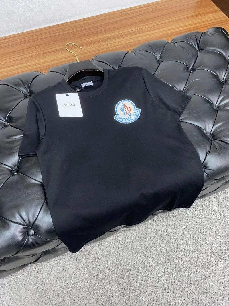 ZipUp Moncler T-Shirts 140053