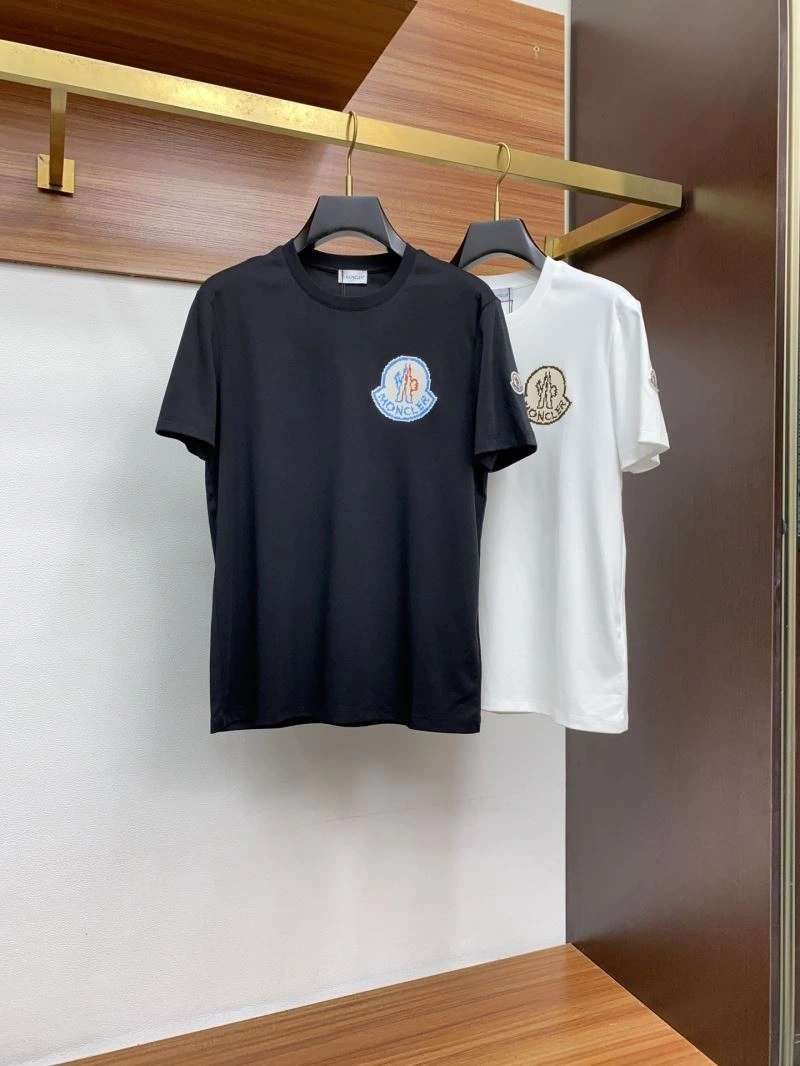 Moncler T-Shirts Breathable 140049