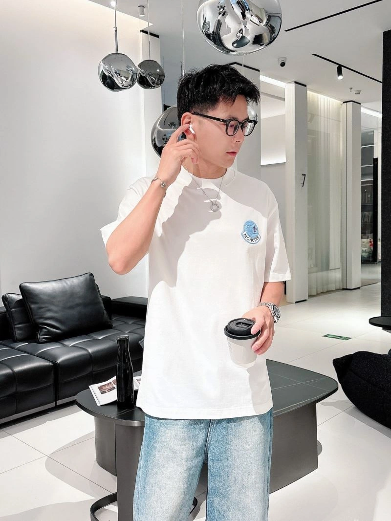 WaterResistant Moncler T-Shirts 140045