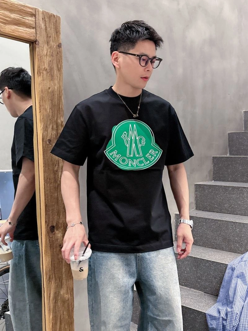 Neat Moncler T-Shirts 140042