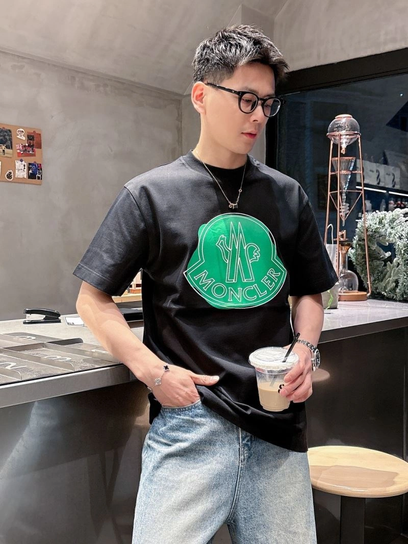 Neat Moncler T-Shirts 140042