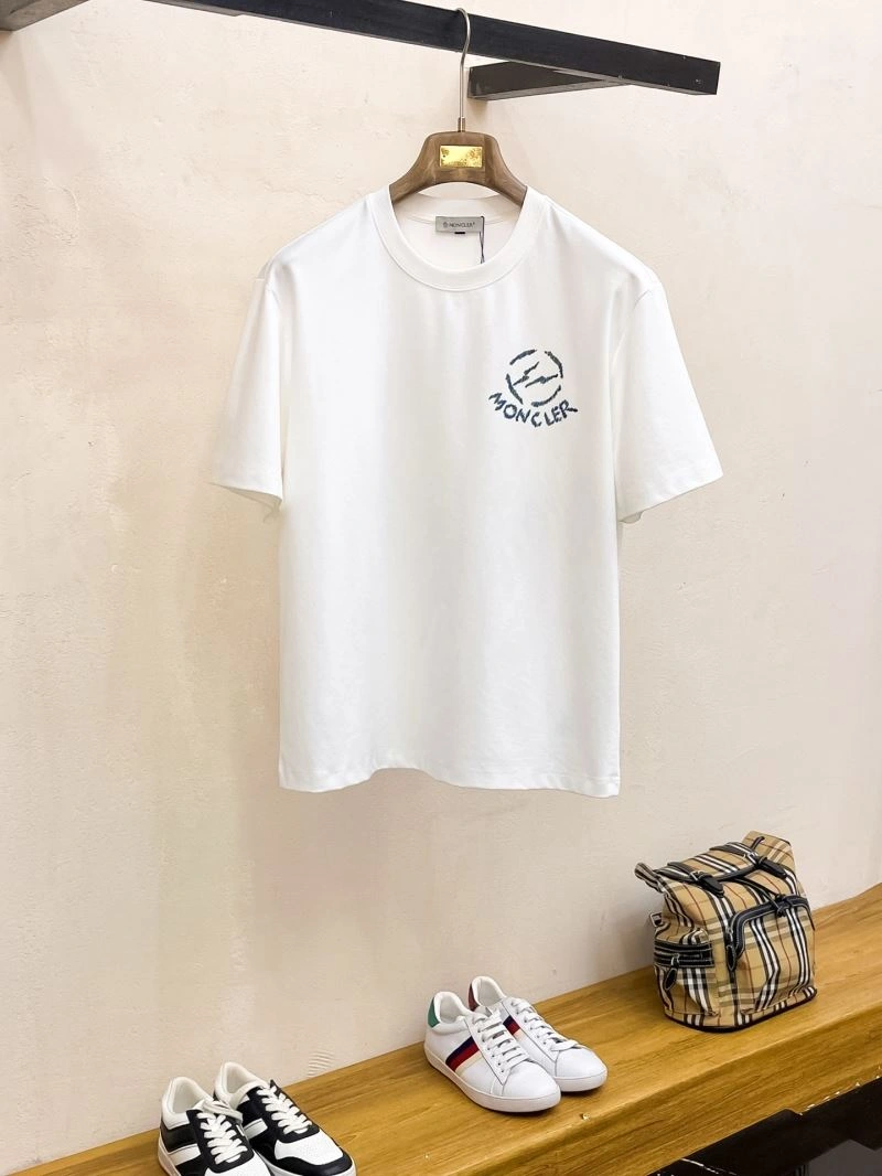 Moncler T-Shirts EyeCatching 140043