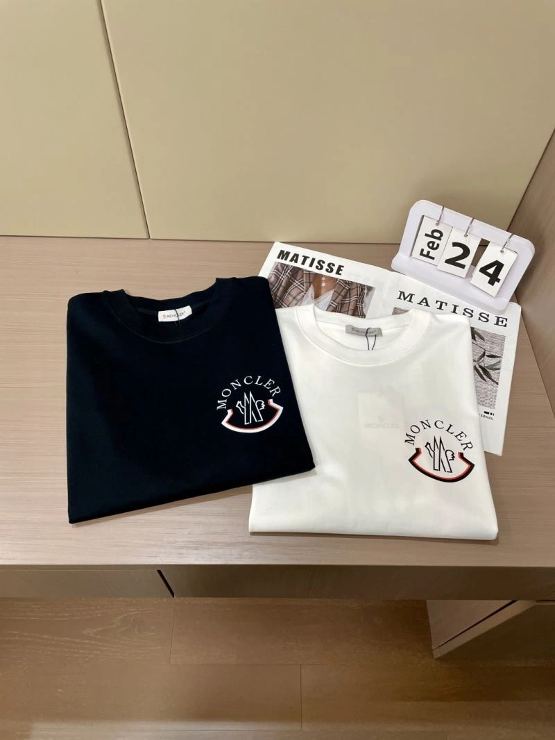 Moncler T-Shirts Compact 140046