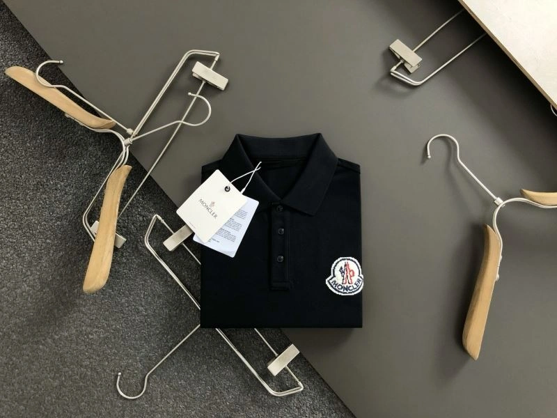 Moncler T-Shirts SmoothTexture 140044