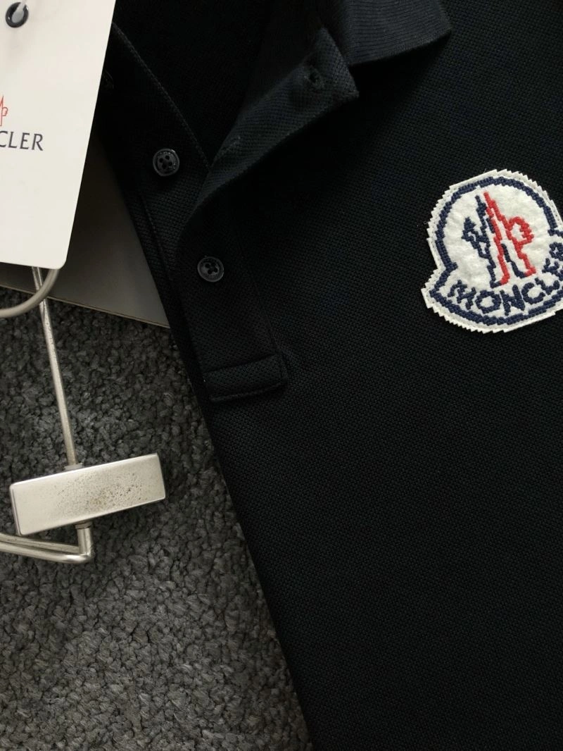 Moncler T-Shirts SmoothTexture 140044