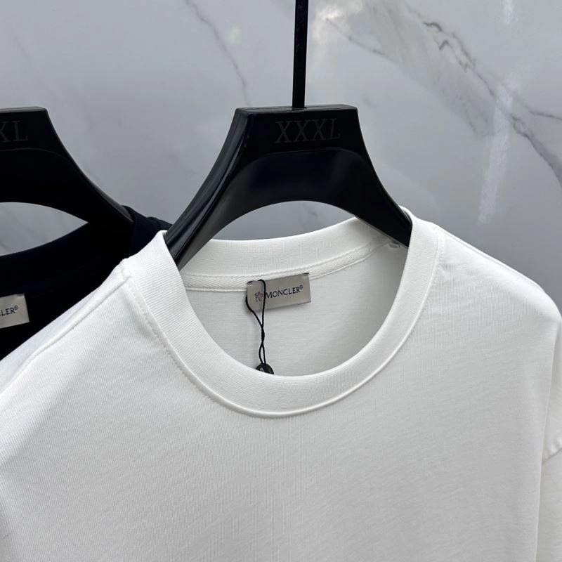 ZipUp Moncler T-Shirts 140036