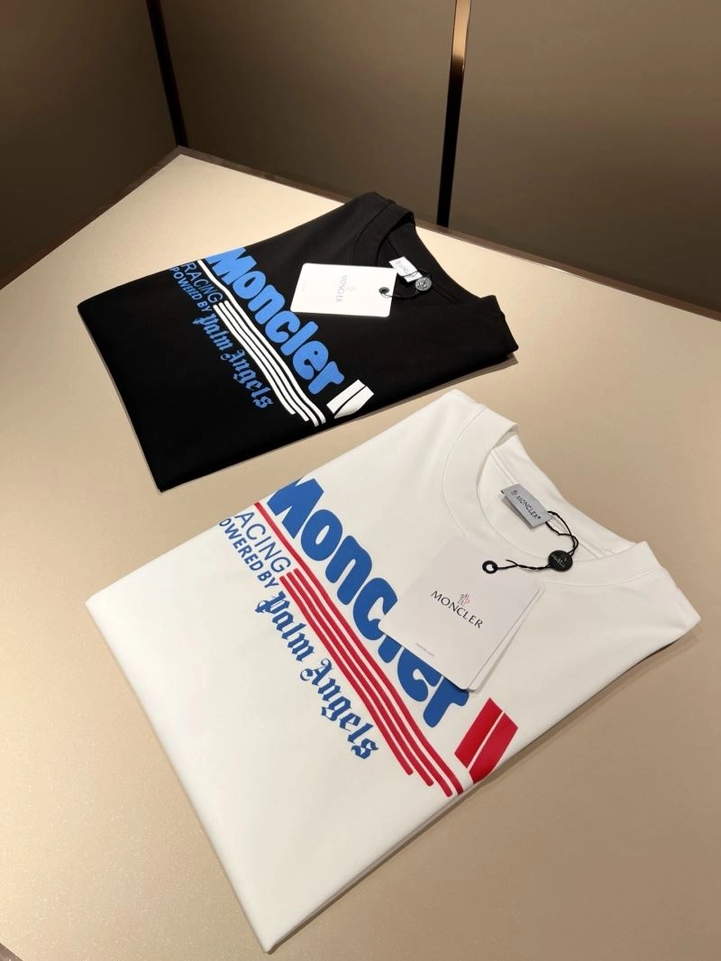 Versatile Moncler T-Shirts 140032