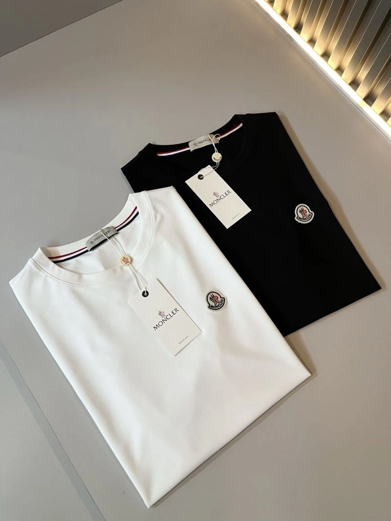 SmoothTexture Moncler T-Shirts 140041