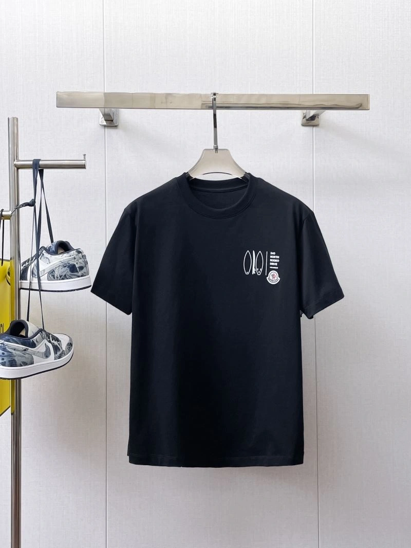 Chic Moncler T-Shirts 140040