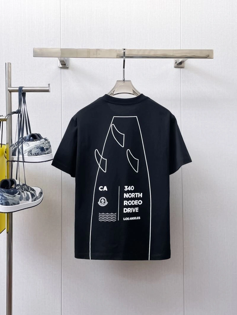 Chic Moncler T-Shirts 140040