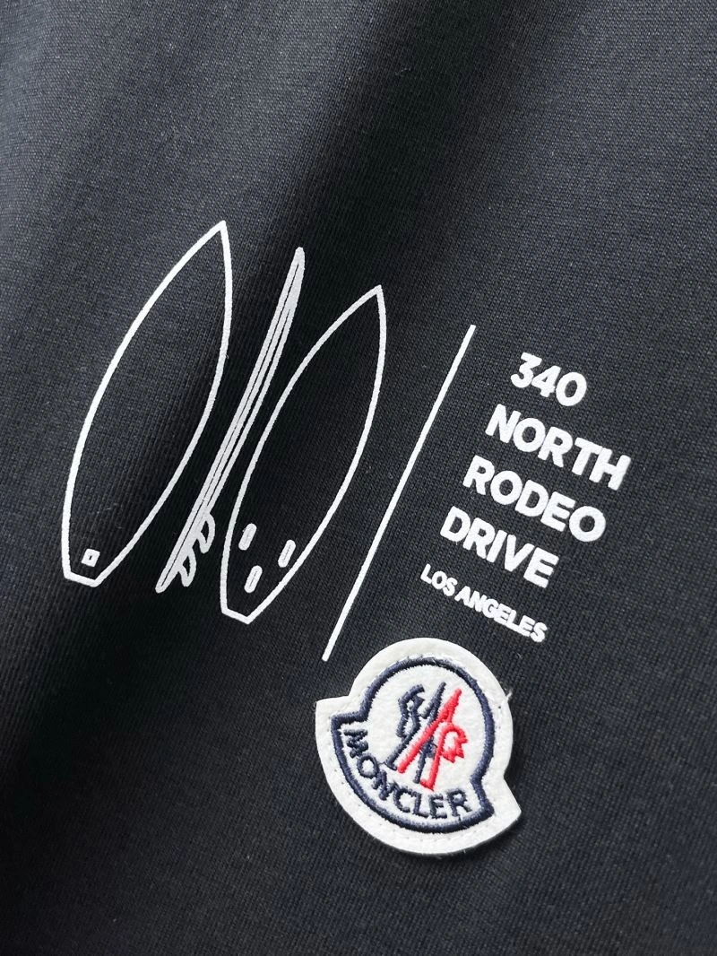 Chic Moncler T-Shirts 140040