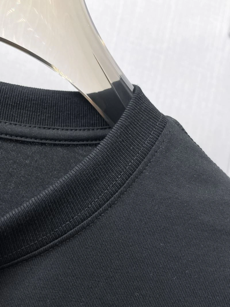 Chic Moncler T-Shirts 140040