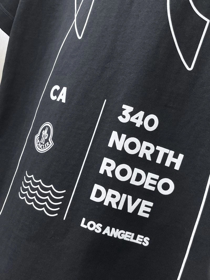Chic Moncler T-Shirts 140040