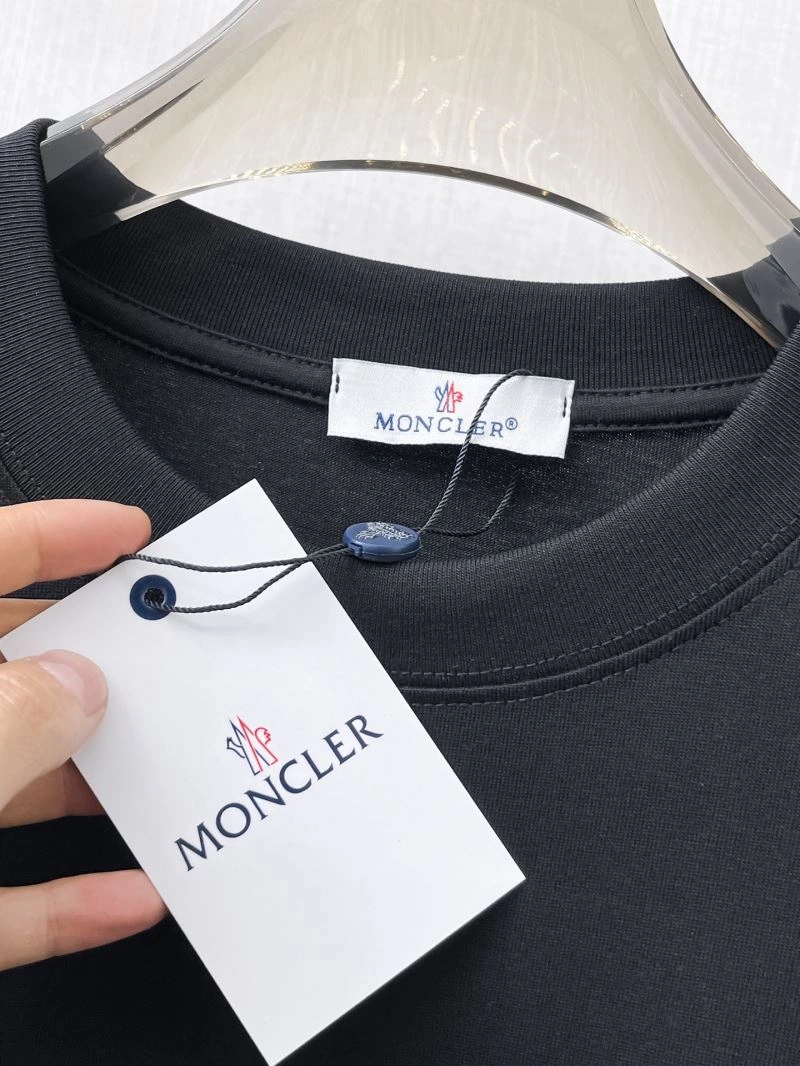 Moncler T-Shirts StreetReady 140047