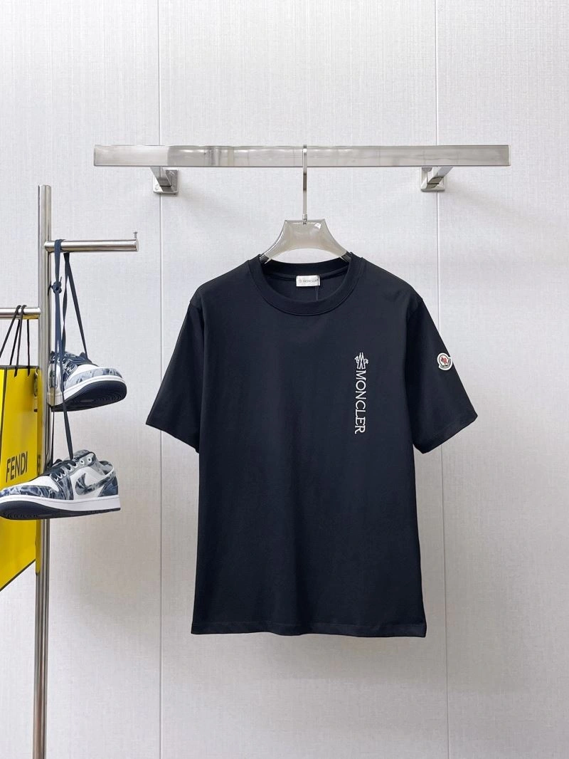 Neat Moncler T-Shirts 140026