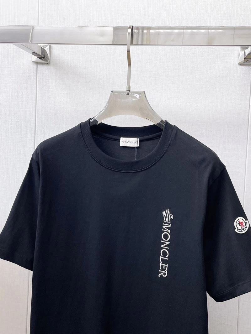 Neat Moncler T-Shirts 140026