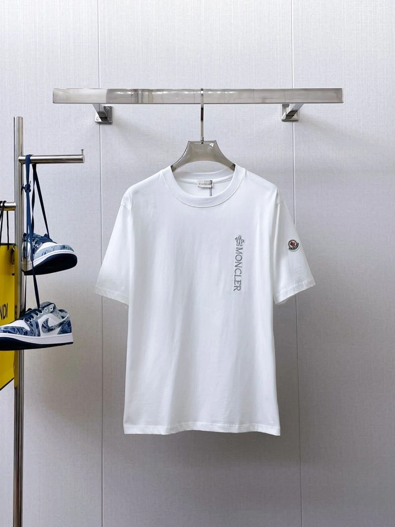 Moncler T-Shirts Functional 140019