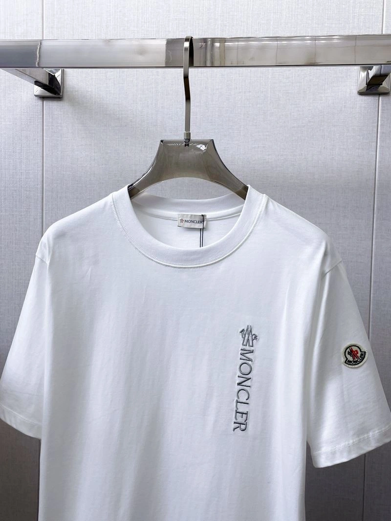 Moncler T-Shirts Functional 140019