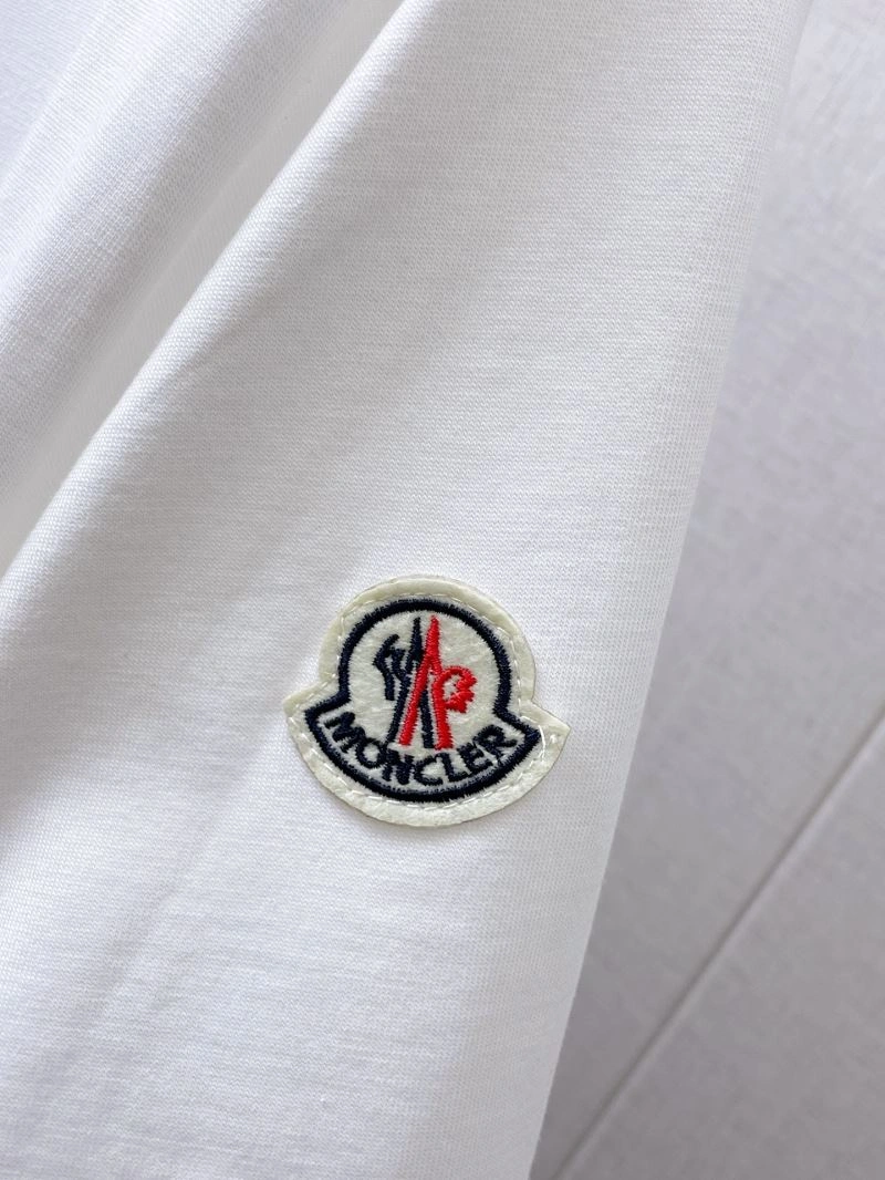 Moncler T-Shirts Functional 140019