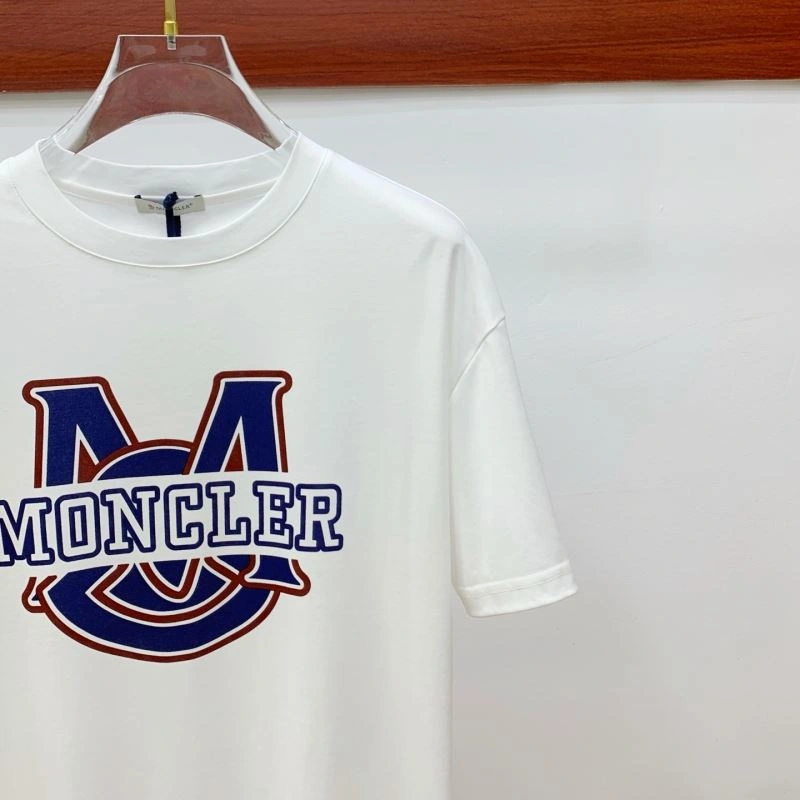 ZipUp Moncler T-Shirts 140029