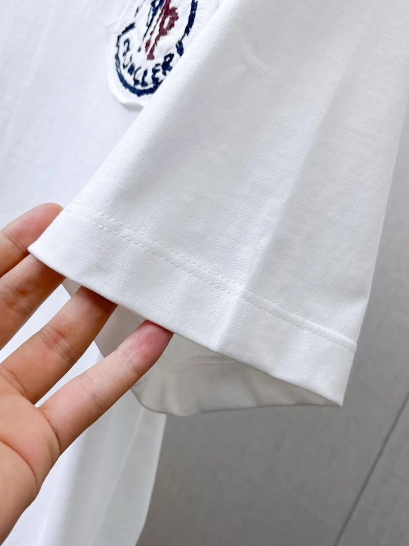 Flexible Moncler T-Shirts 140025