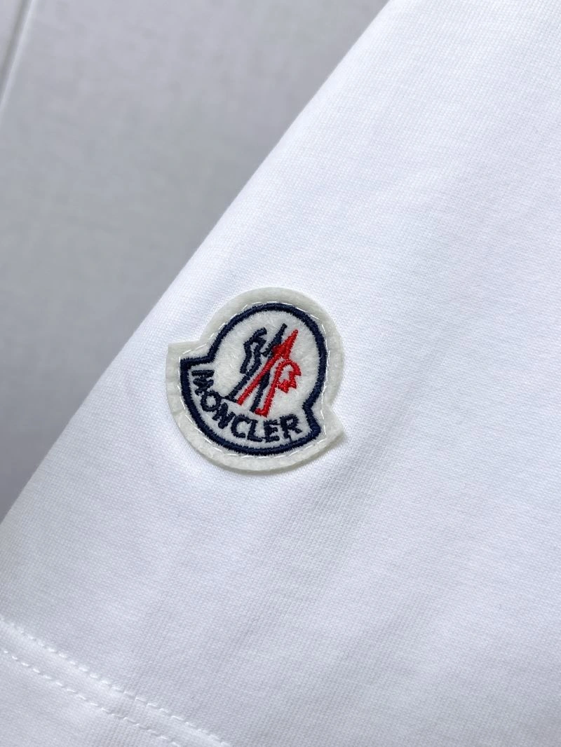 Flexible Moncler T-Shirts 140025