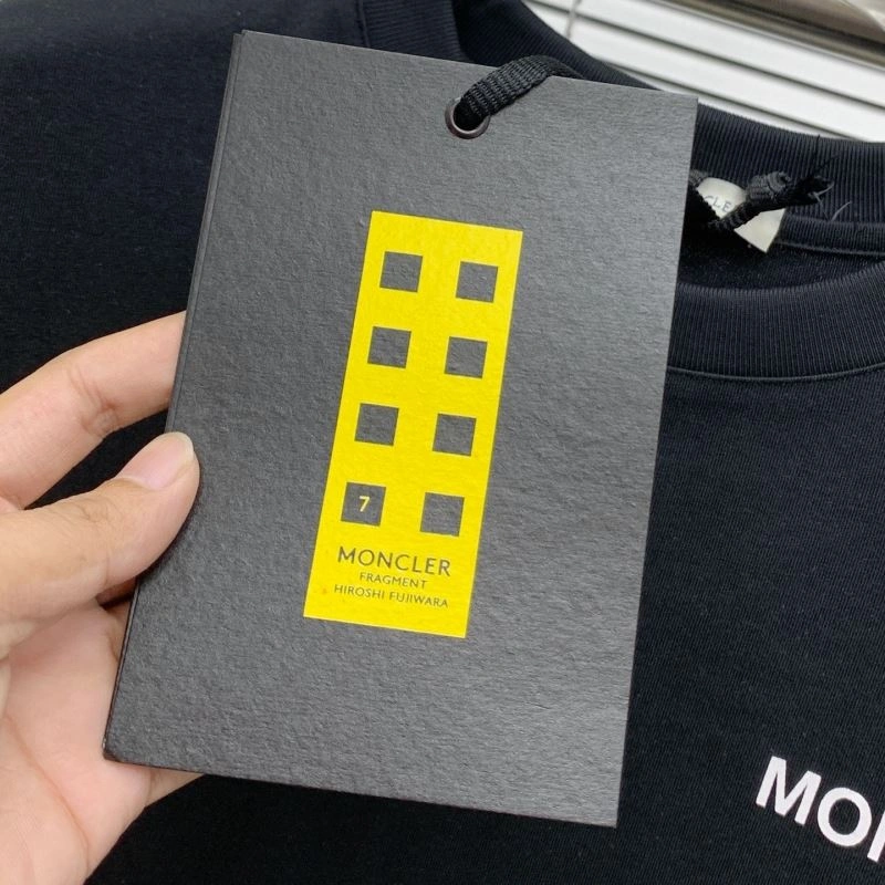 Attractive Moncler T-Shirts 140022
