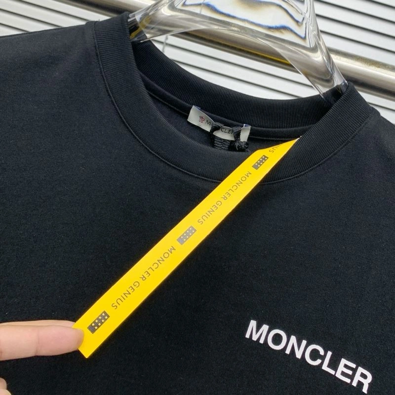 Attractive Moncler T-Shirts 140022