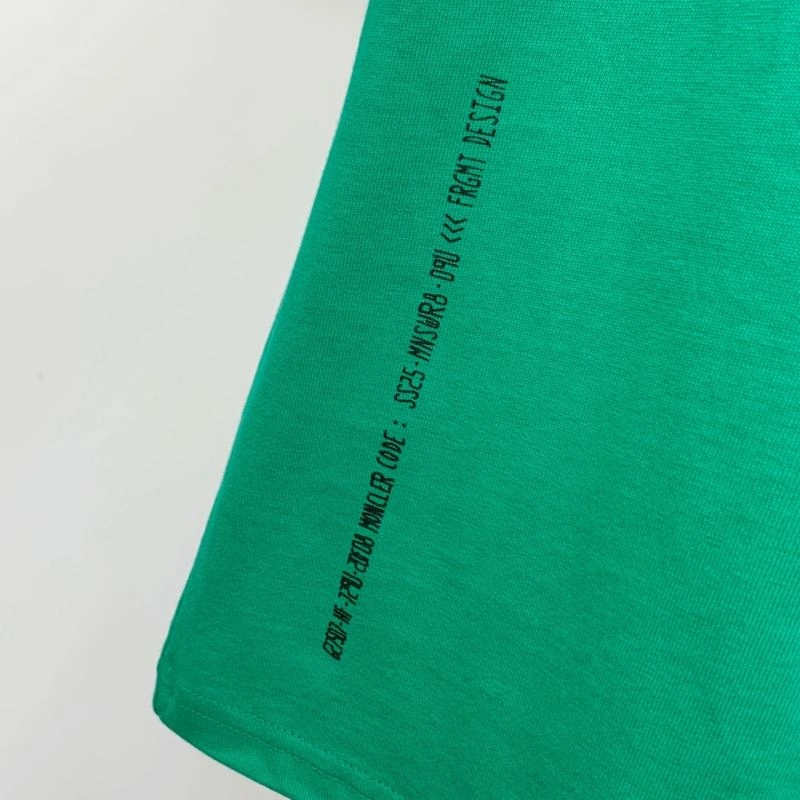 Moncler T-Shirts Comfortable 140021
