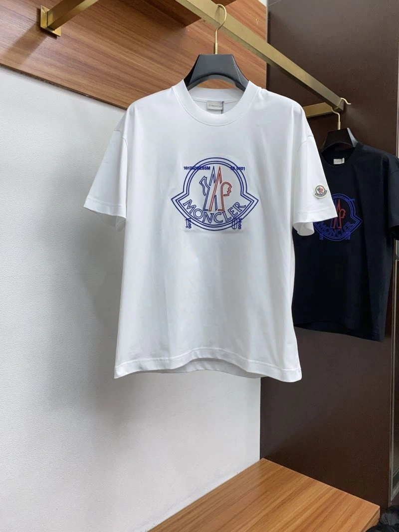 Moncler T-Shirts EasyCare 140010
