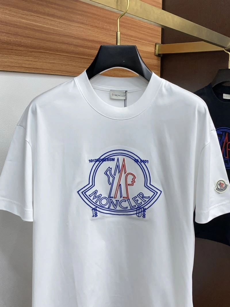 Moncler T-Shirts EasyCare 140010