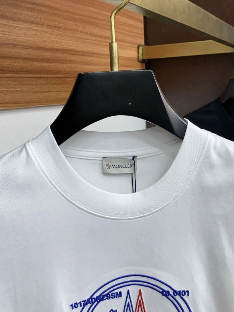 Moncler T-Shirts EasyCare 140010