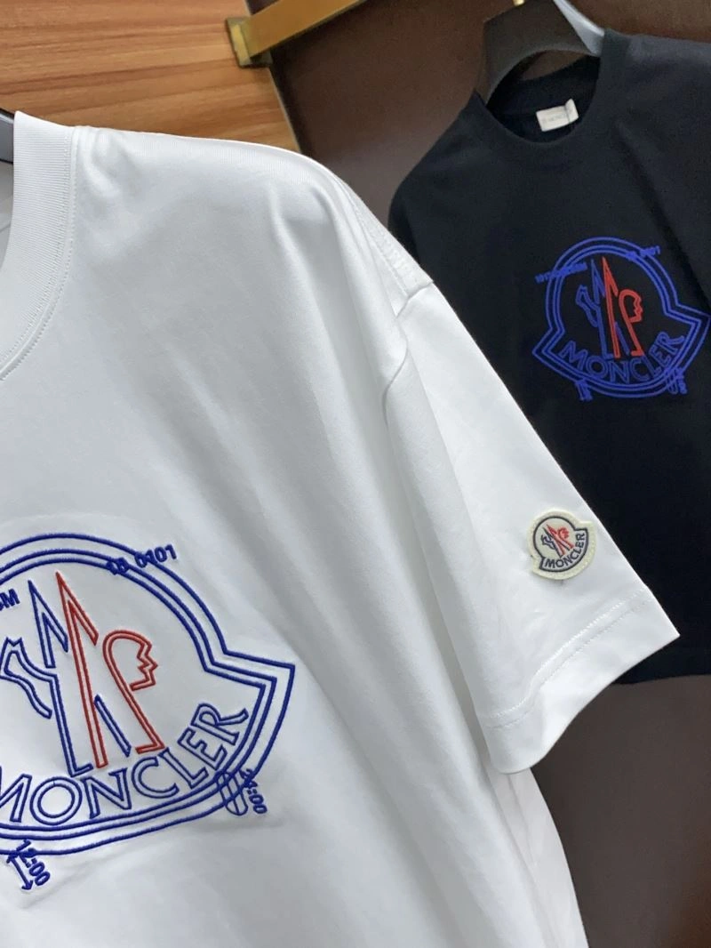 Moncler T-Shirts EasyCare 140010