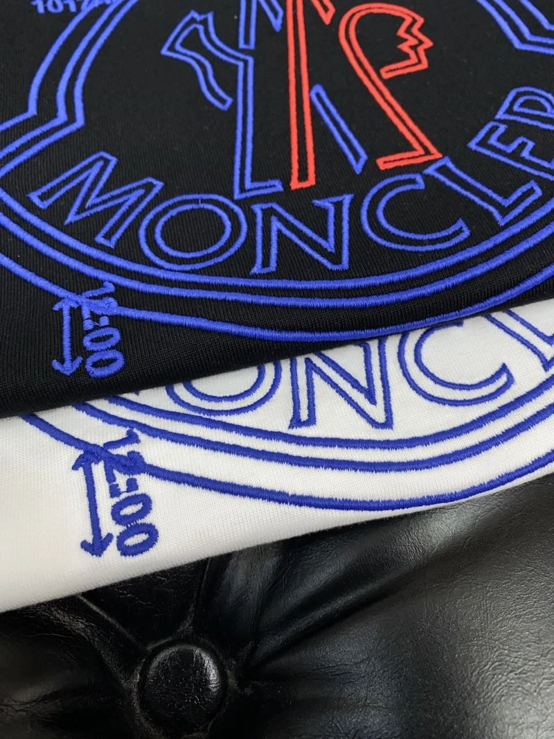 Moncler T-Shirts EasyCare 140010
