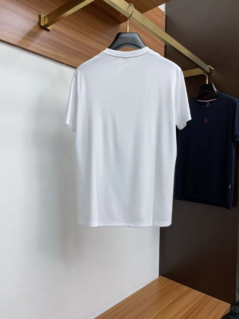 Moncler T-Shirts WaterResistant 140011