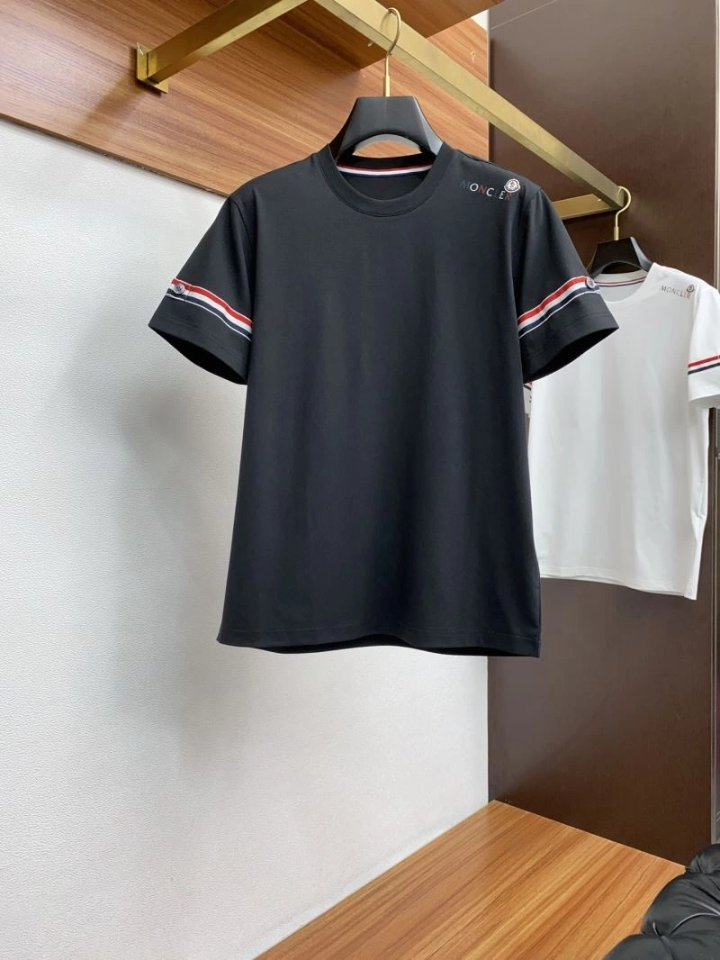 Sporty Moncler T-Shirts 140009
