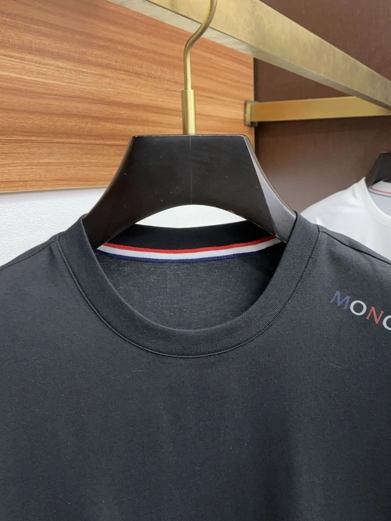 Sporty Moncler T-Shirts 140009