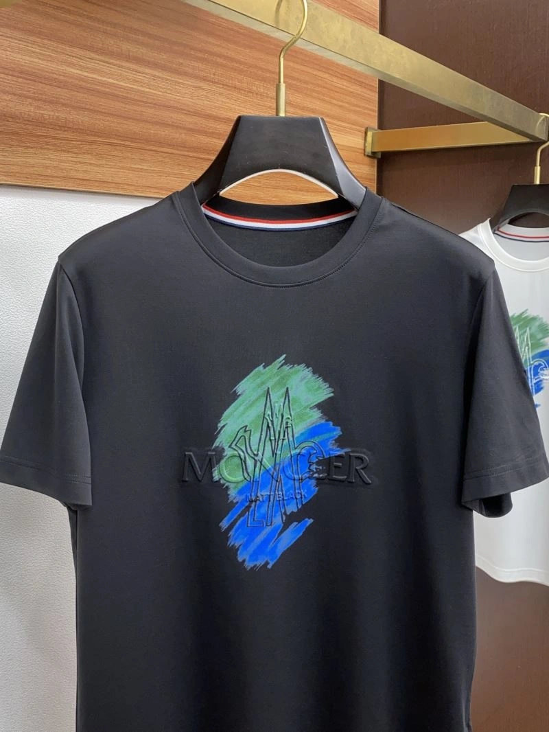 Moncler T-Shirts Unisex 140006
