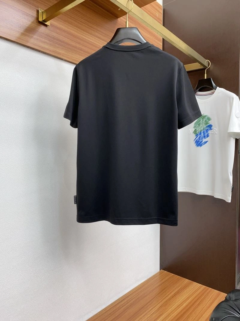 Moncler T-Shirts Unisex 140006