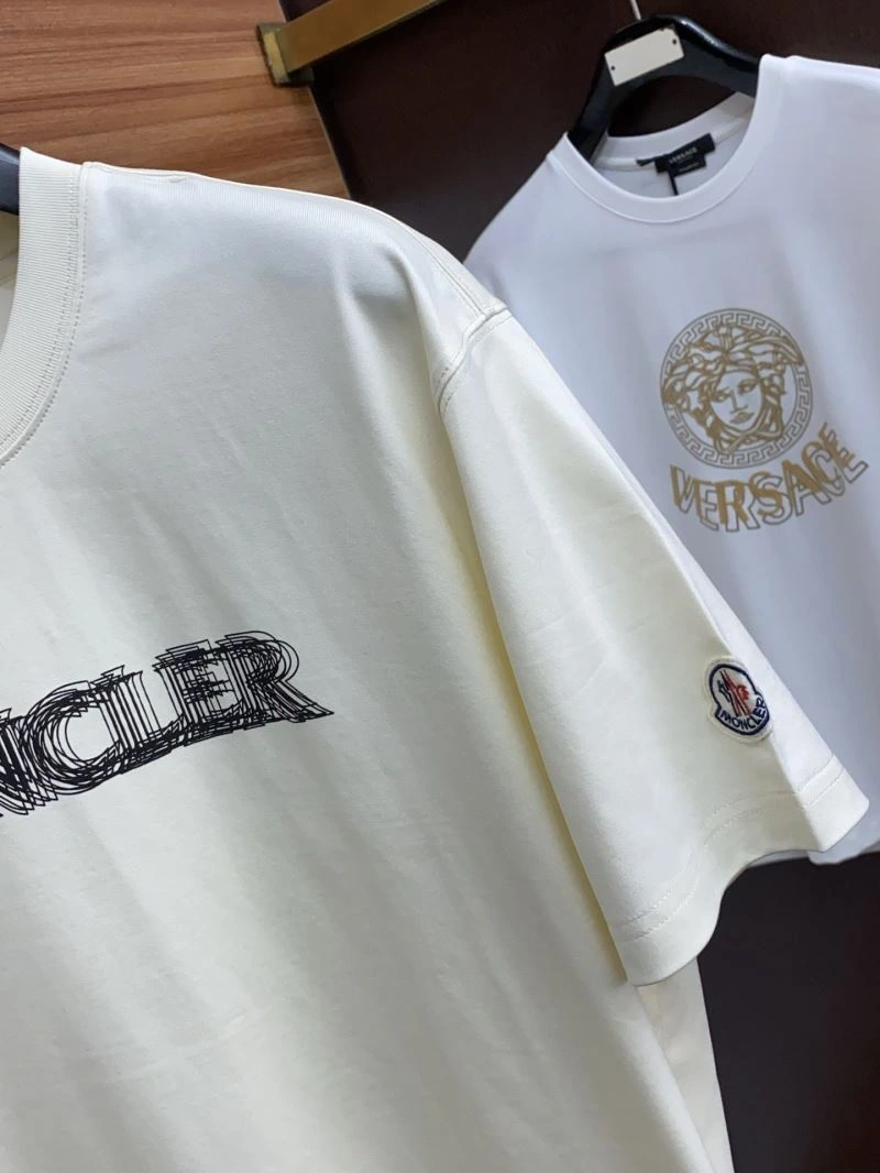 Moncler T-Shirts UrbanChic 140004