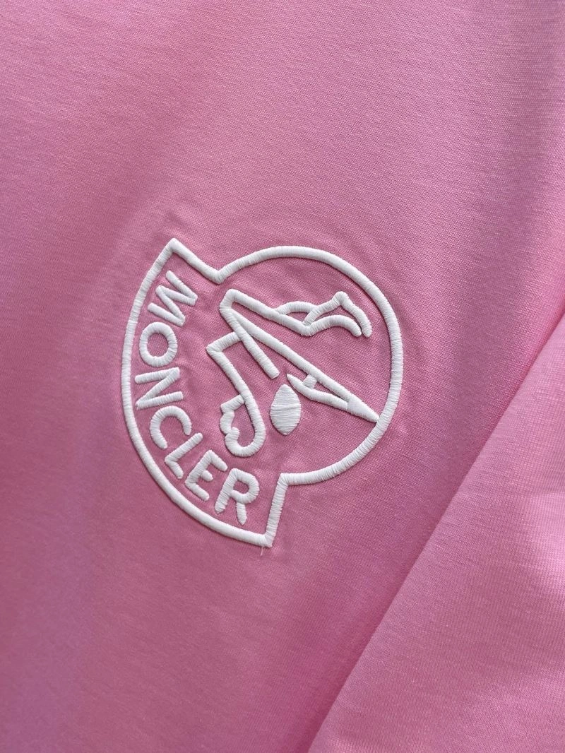 Stylish Moncler T-Shirts 140005