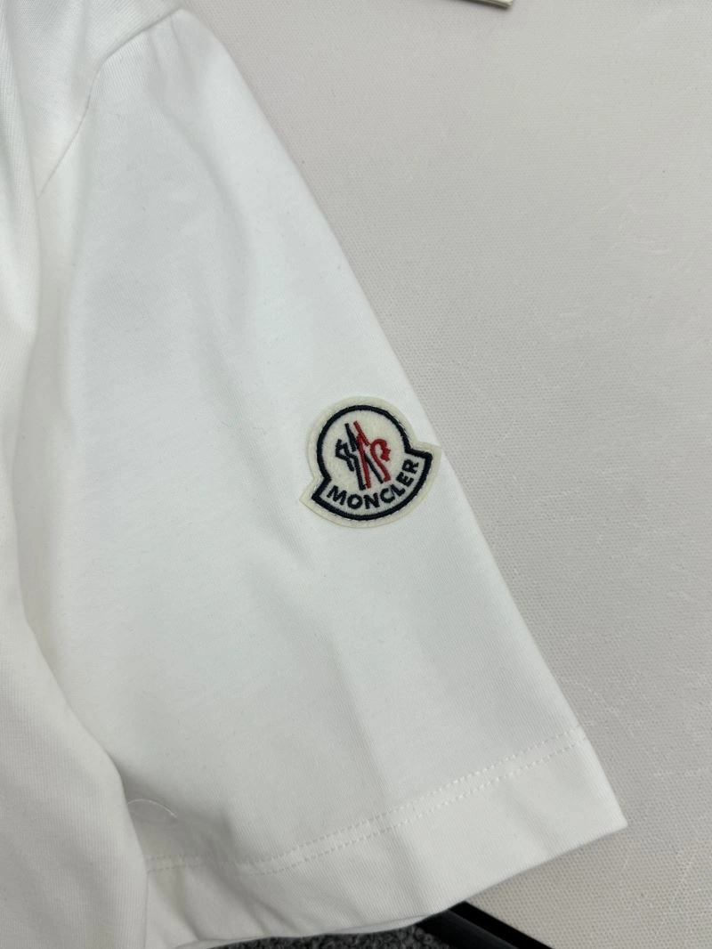 Moncler T-Shirts AllSeason 139996