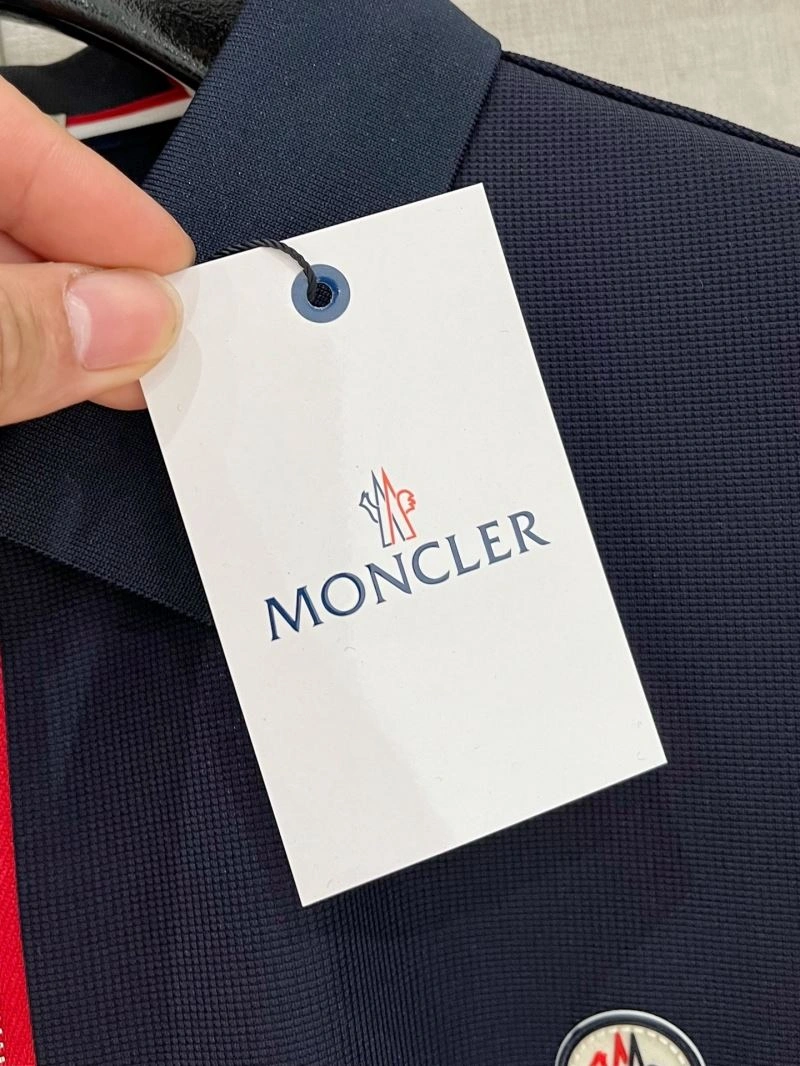 Premium Moncler T-Shirts 139994