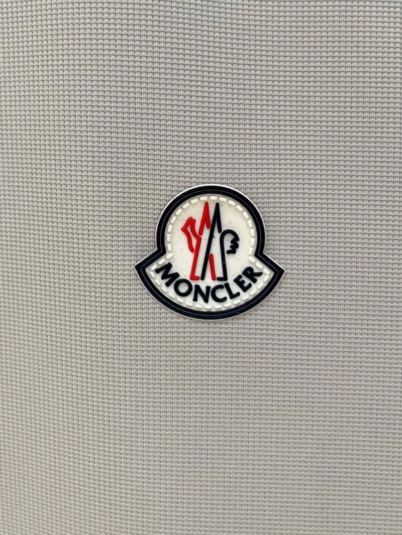 Moncler T-Shirts WaterResistant 139993